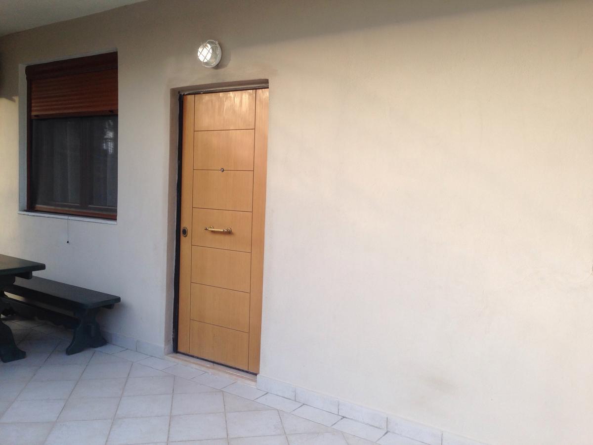 Kali Stalonia Apartment Nikiti  Ngoại thất bức ảnh